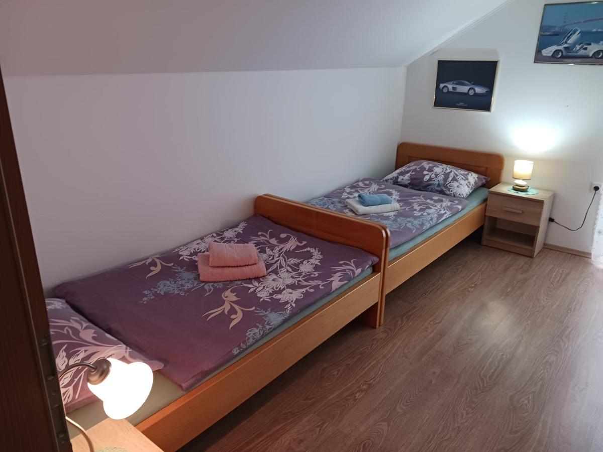 M & J Villa Krasno Polje Eksteriør billede