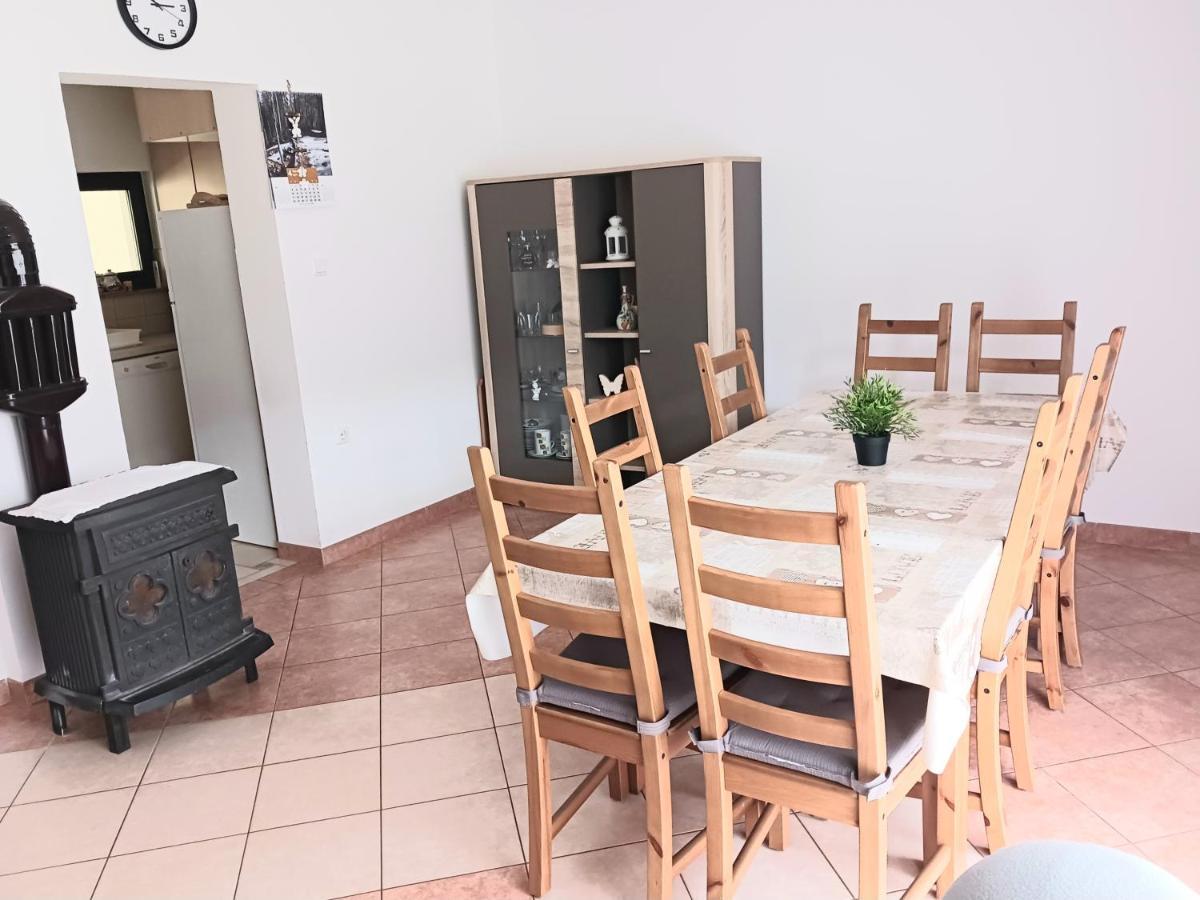 M & J Villa Krasno Polje Eksteriør billede